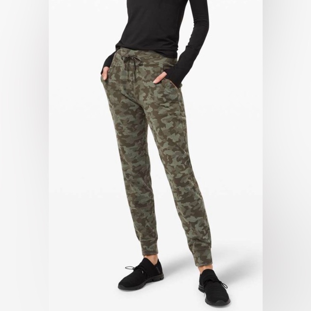 Lululemon Ready To Rulu Jogger 29" Heritage Camo Dark Green Twill Size 4 NWOT